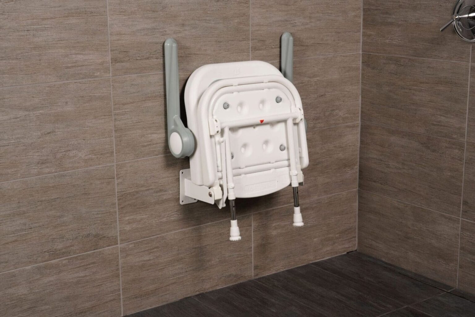 HH-4230-2-scaled-1.jpg 23" Healthcare shower seat